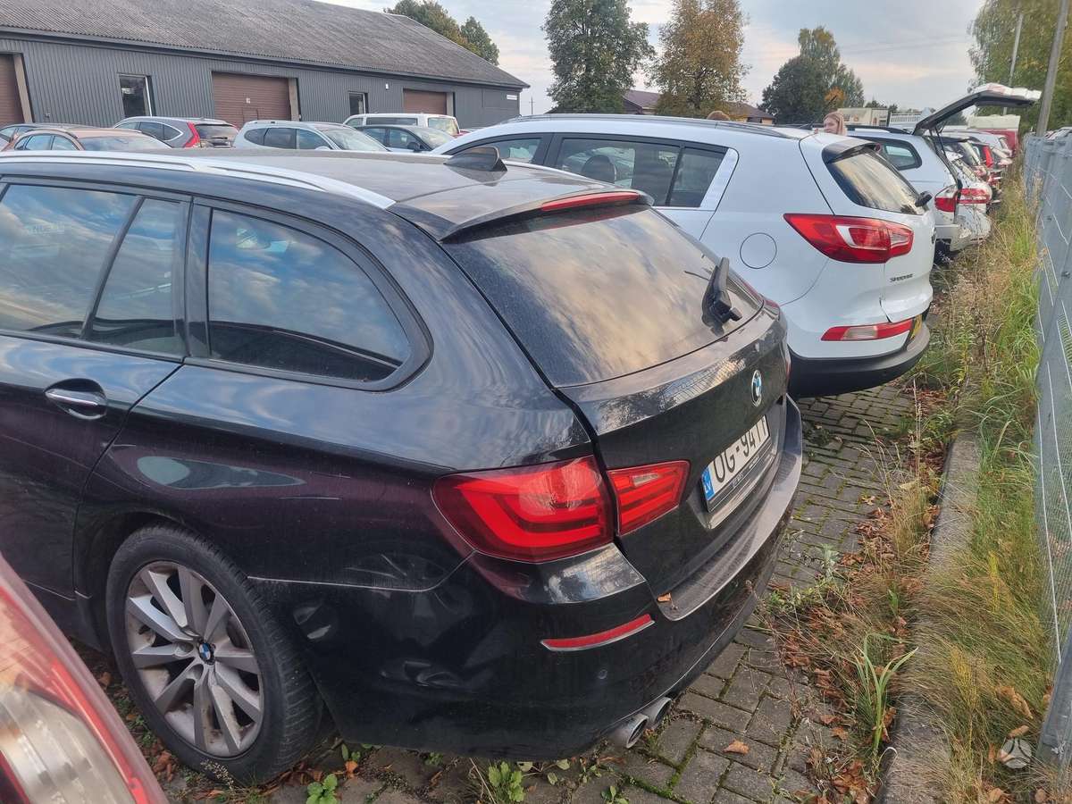 BMW 530, 3.0 l., wagon