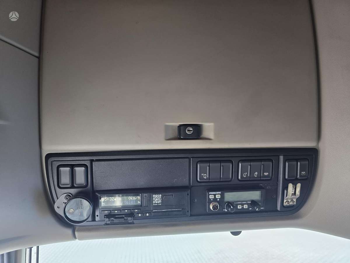 DAF XF 106 460 SSC, double sleeper