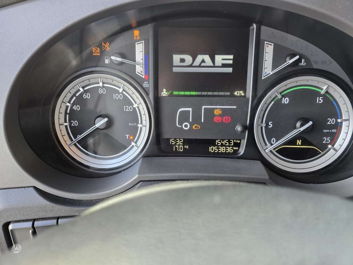 DAF XF 106 460 SSC, double sleeper