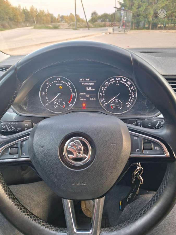 Skoda Superb, 1.6 l., Универсал