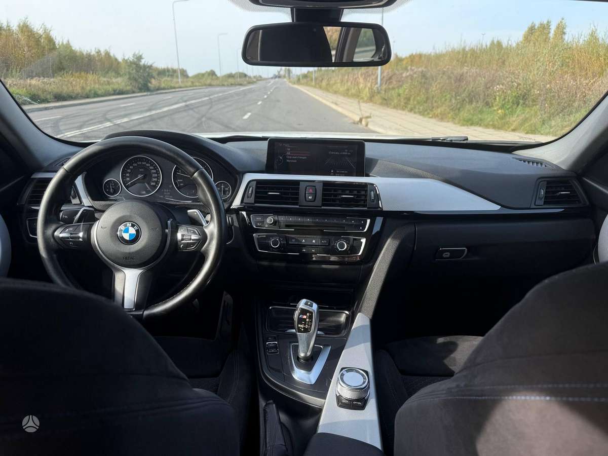 BMW 318, 2.0 l., wagon