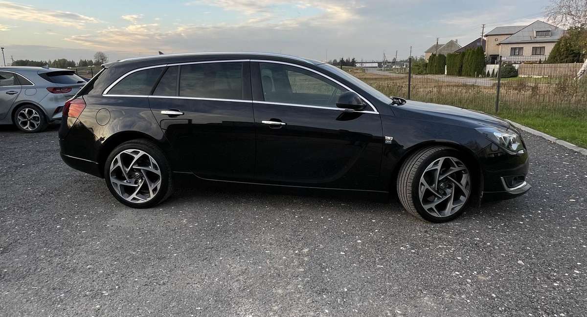 Opel Insignia, 2.0 l., Универсал
