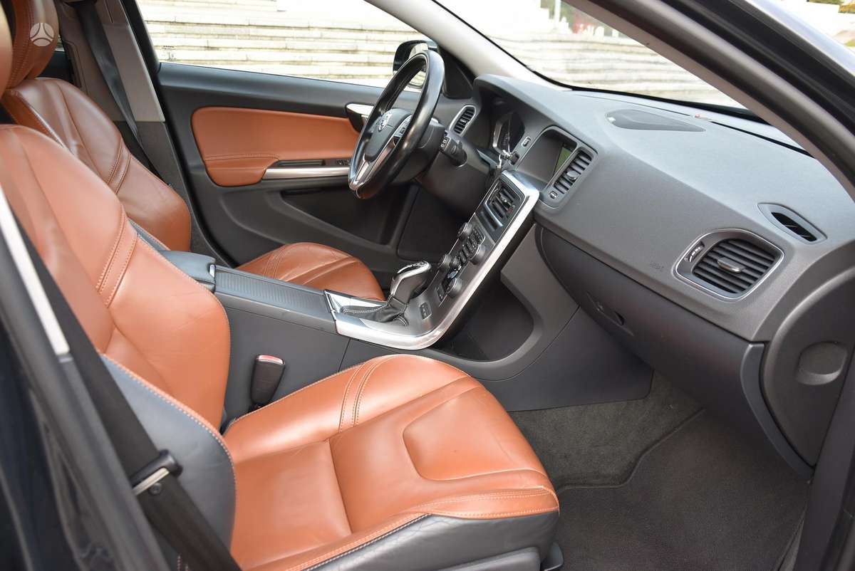 Volvo V60, 2.4 l., Универсал