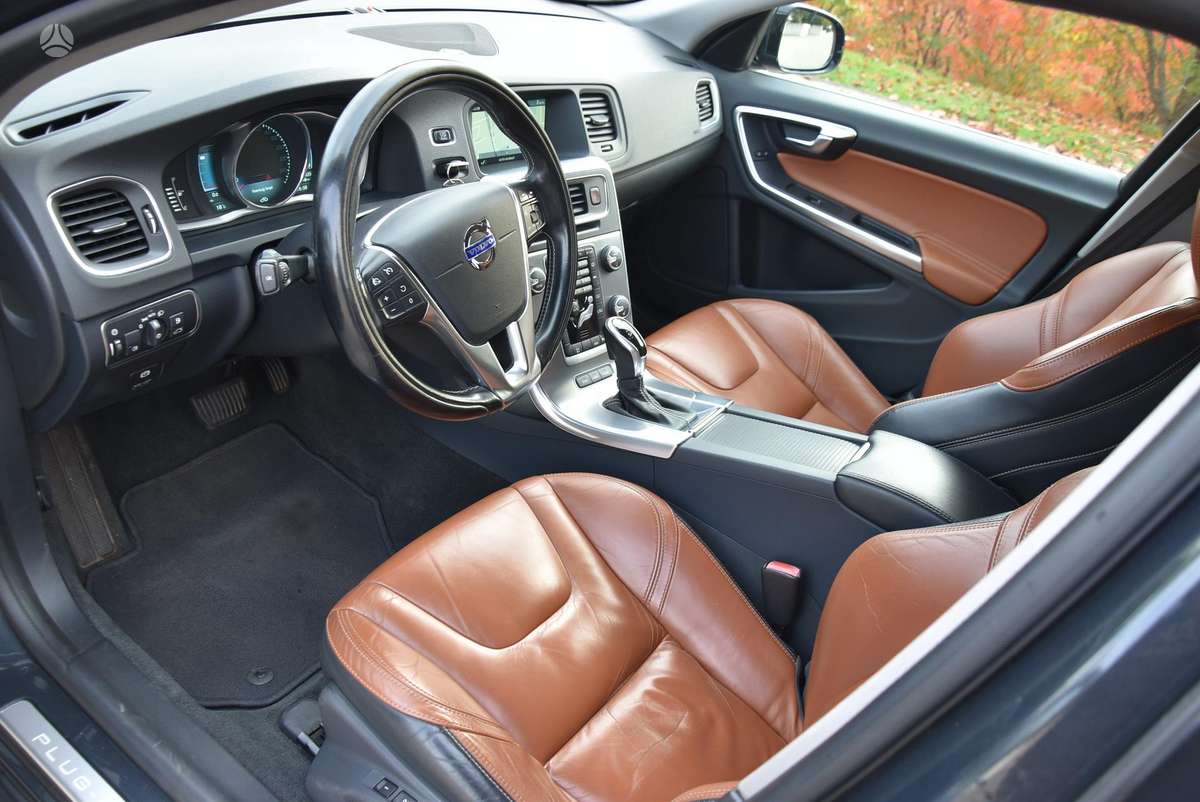 Volvo V60, 2.4 l., Универсал
