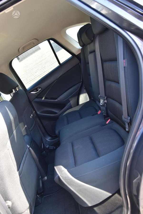 Mazda CX-5, 2.2 l., off-road / crossover