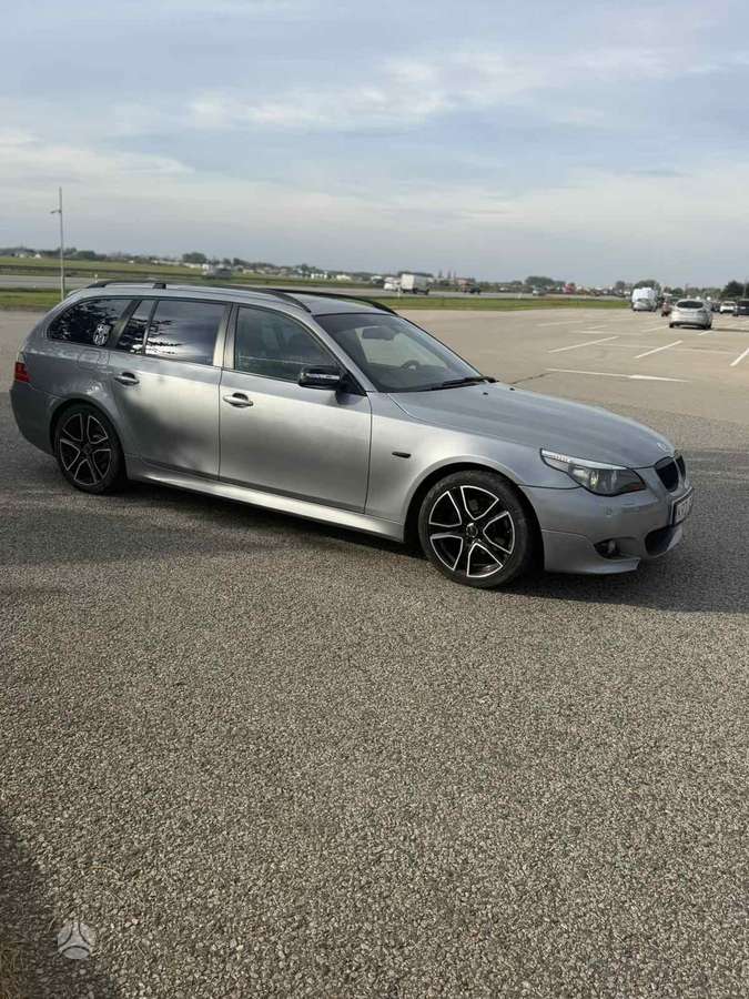 BMW 525, 2.5 l., wagon