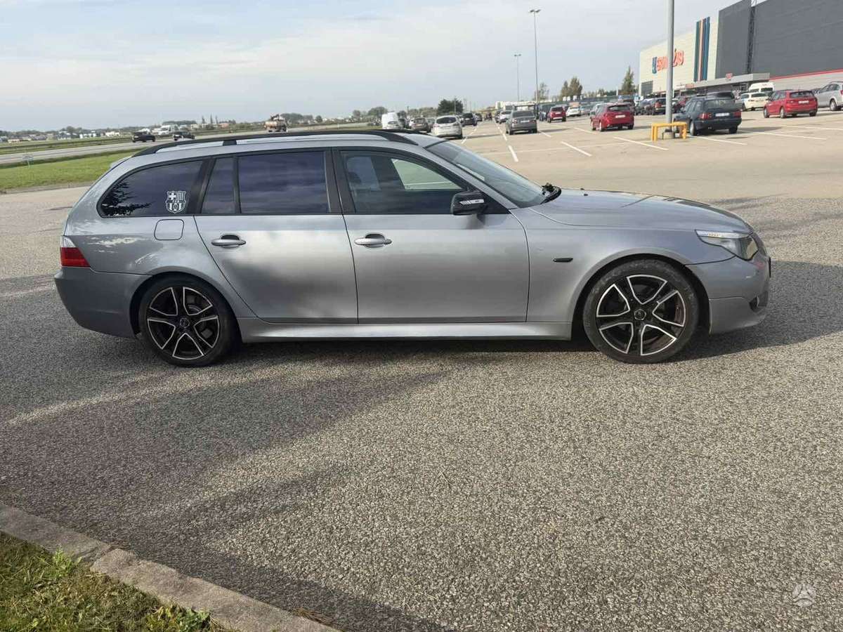 BMW 525, 2.5 l., Универсал
