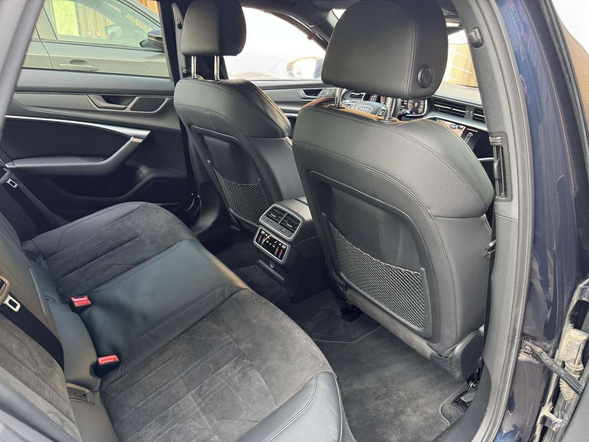 Audi A6, 2.0 l., Седан
