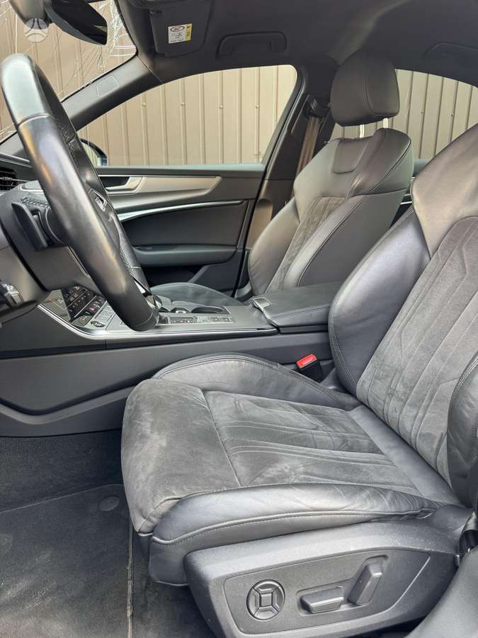 Audi A6, 2.0 l., Седан