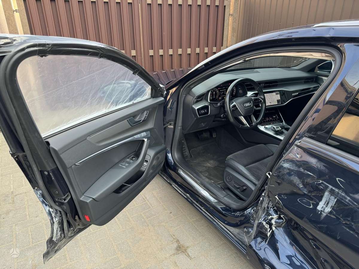 Audi A6, 2.0 l., Седан