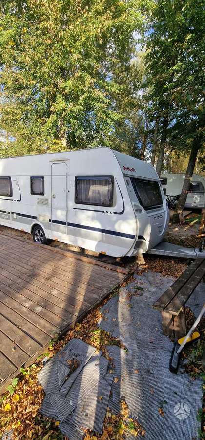Dethleffs NOMAD 560RET, кемперы