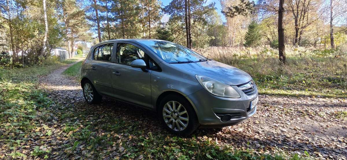 Opel Corsa, 1.3 l., Хэтчбек
