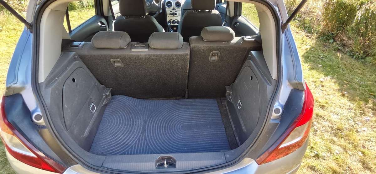 Opel Corsa, 1.3 l., hatchback