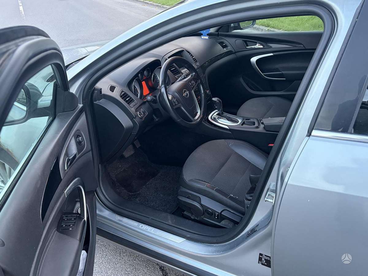 Opel Insignia, 2.0 l., Универсал