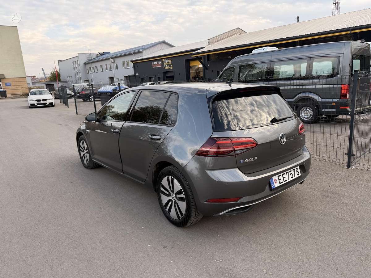Volkswagen Golf, 36 kWh, hatchback