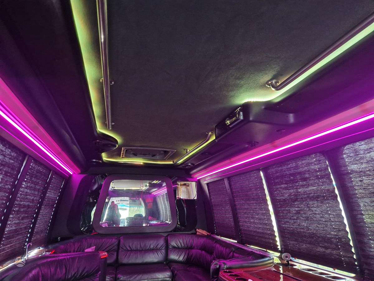 Ford E450, cits