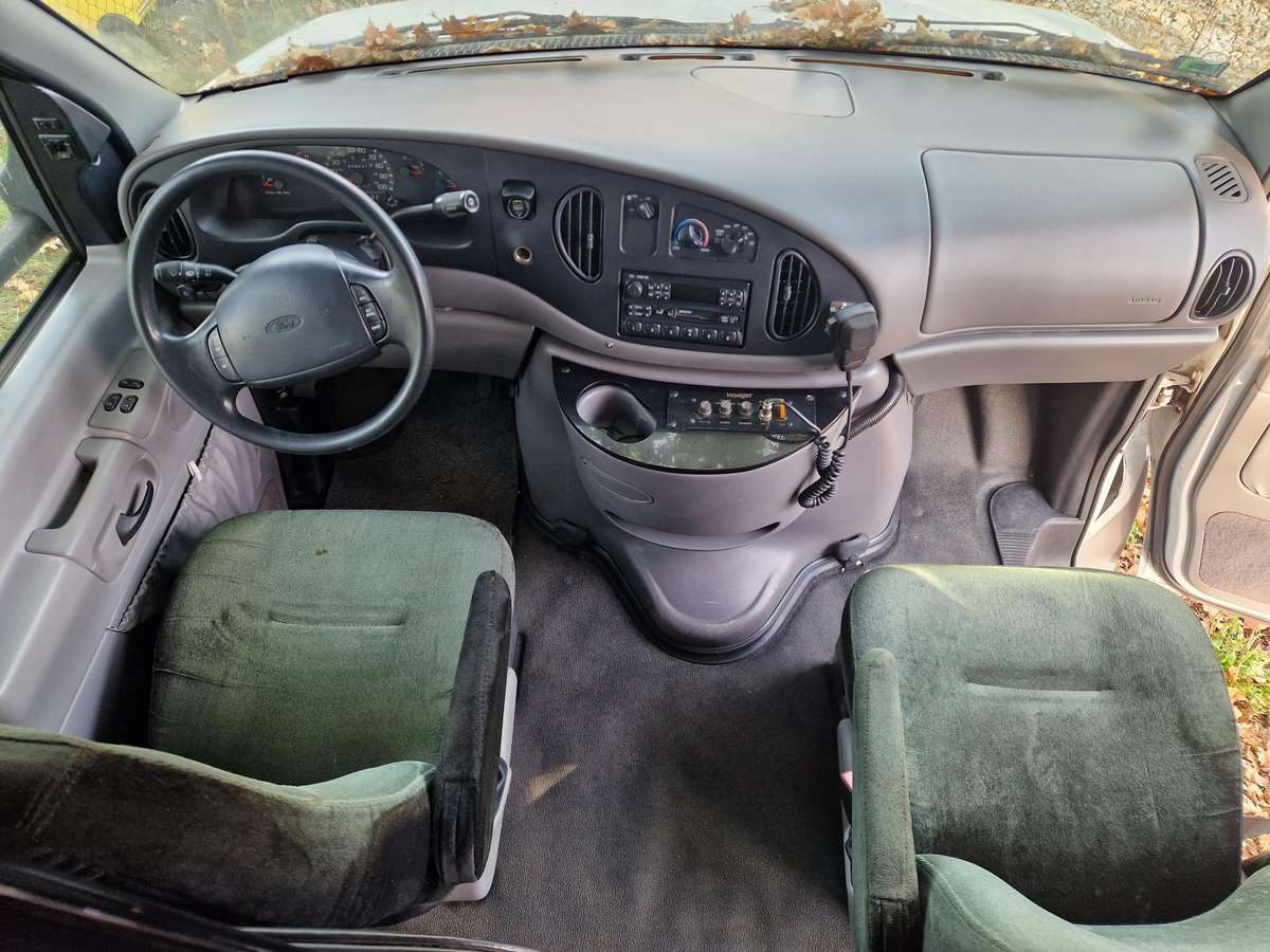 Ford E450, cits