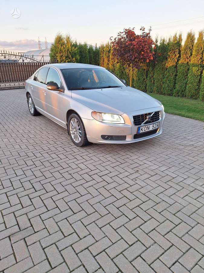 Volvo S80, 2.4 l., Седан
