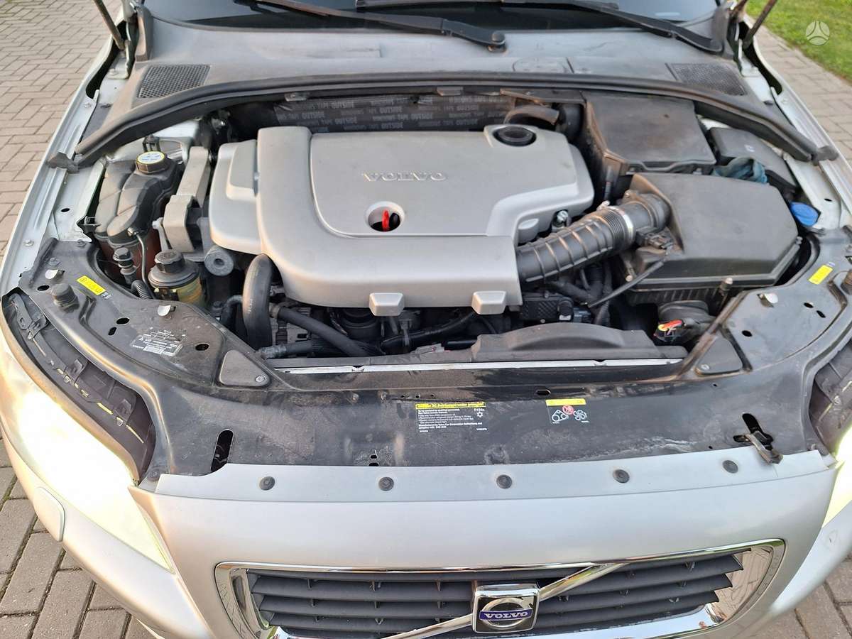 Volvo S80, 2.4 l., Седан