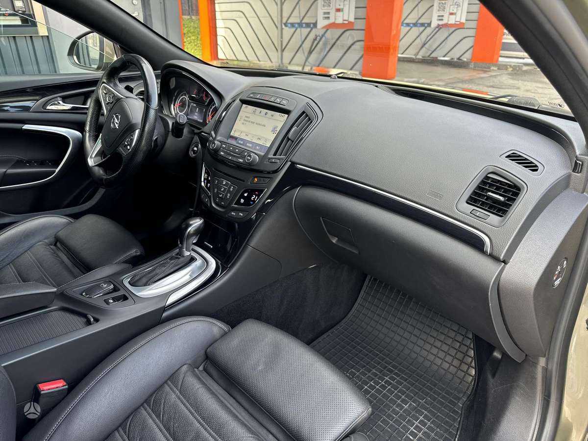 Opel Insignia, 2.0 l., universalas