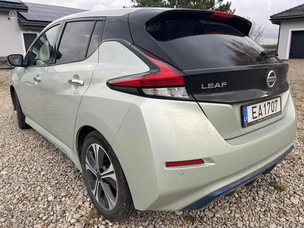 Nissan Leaf, hečbekas