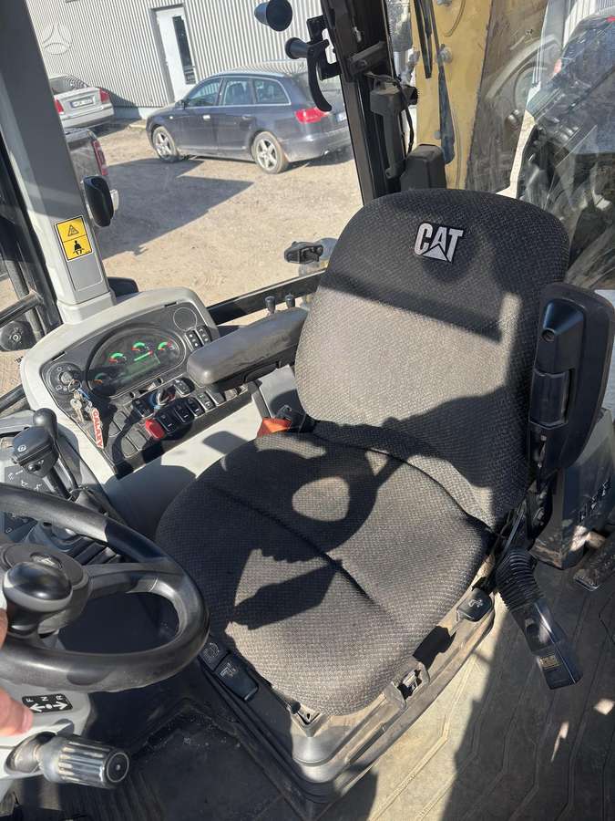 Caterpillar 428F2, экскаваторные погрузчики