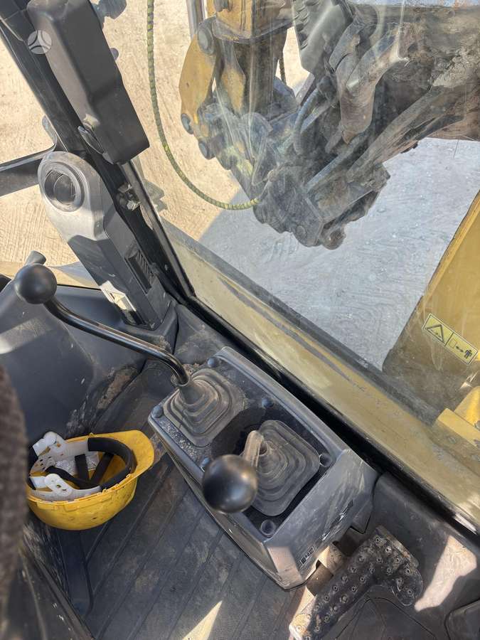 Caterpillar 428F2, экскаваторные погрузчики