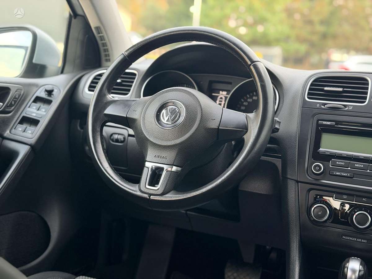 Volkswagen Golf, 1.2 l., hatchback