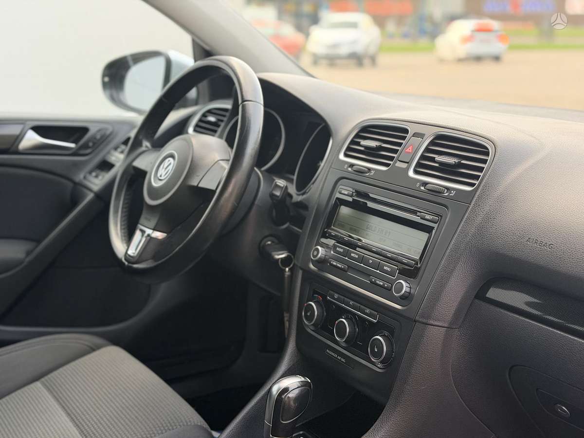 Volkswagen Golf, 1.2 l., hatchback
