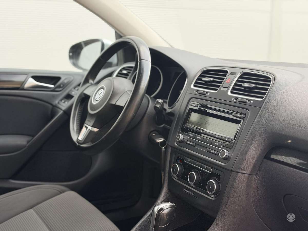 Volkswagen Golf, 1.2 l., hatchback