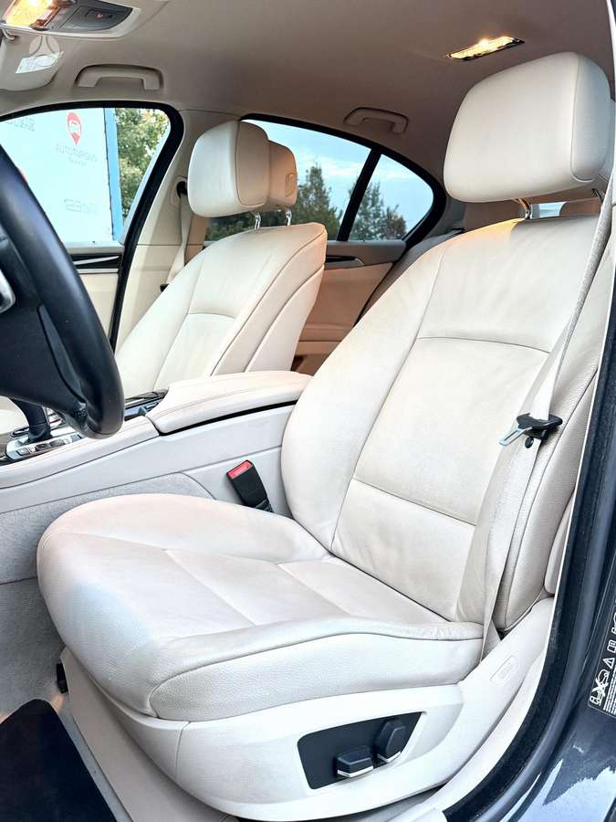 BMW 530, 3.0 l., Седан
