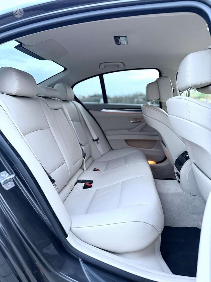 BMW 530, 3.0 l., Седан