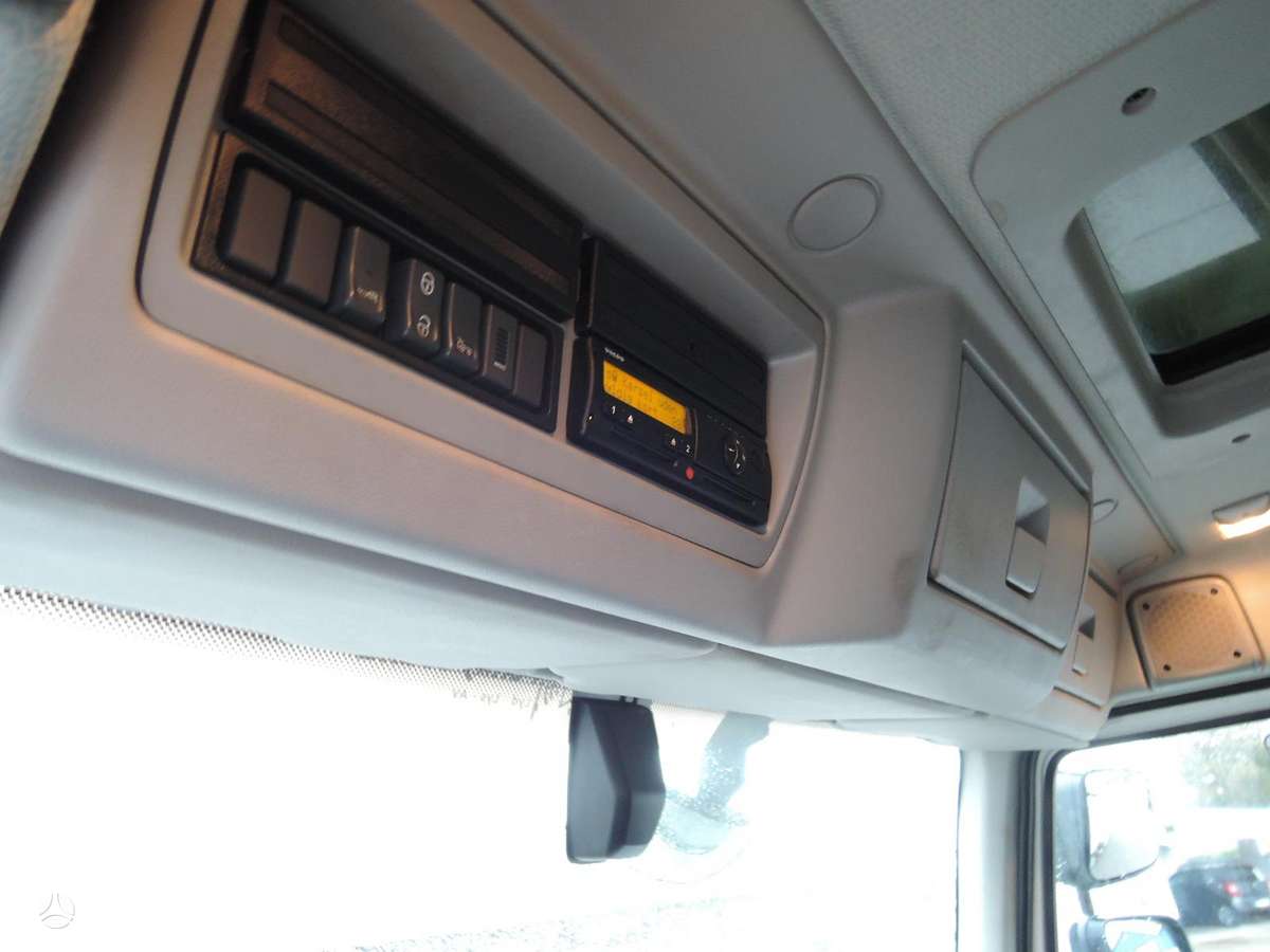 Volvo FL250, kietašoniai