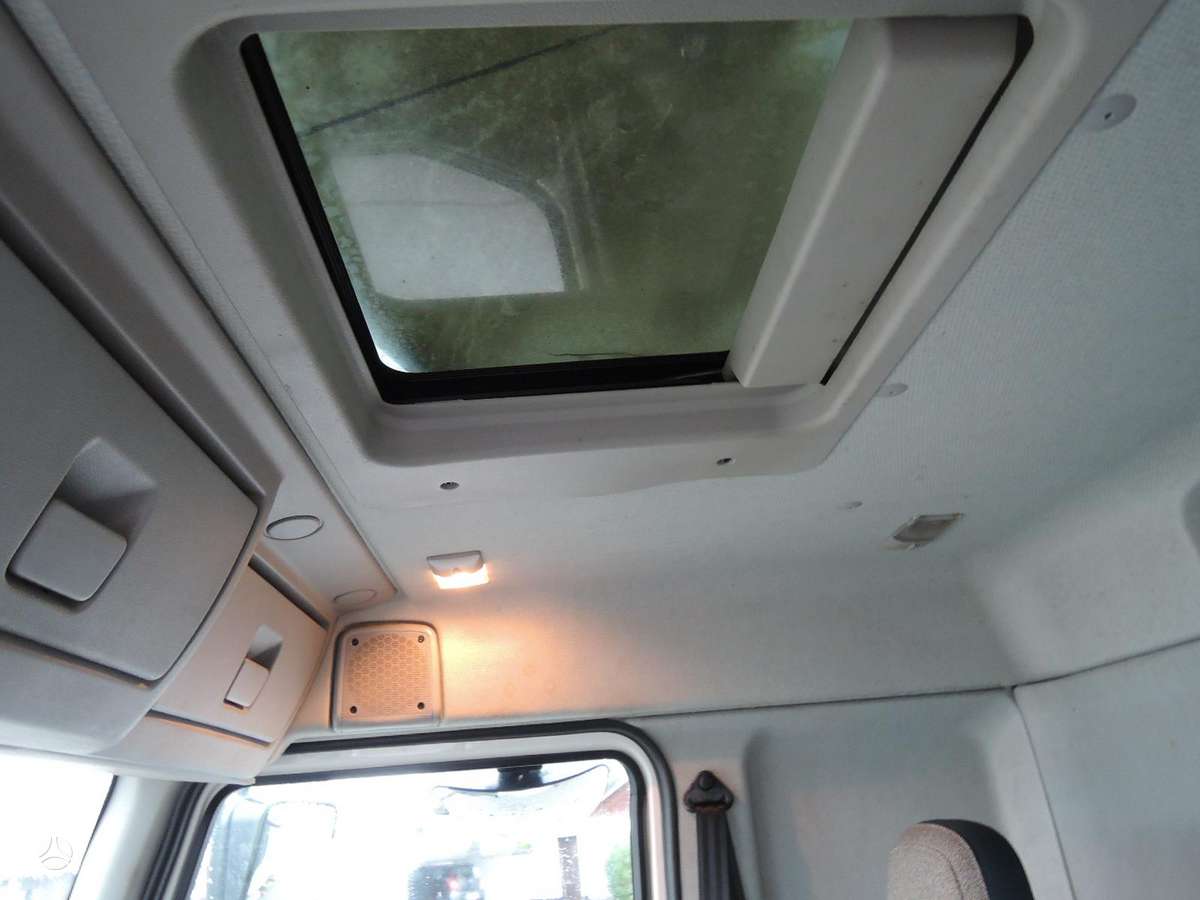 Volvo FL250, kietašoniai