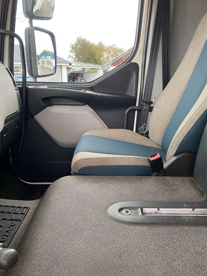 Volvo FL250, фургоны-боксы