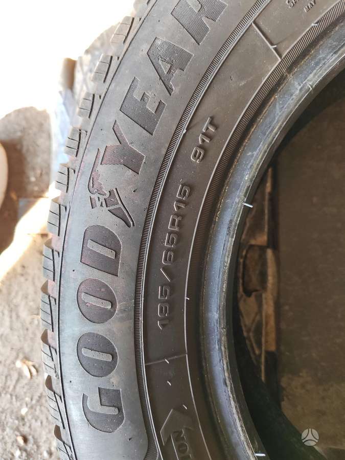 Goodyear, зимние 195/65 R15