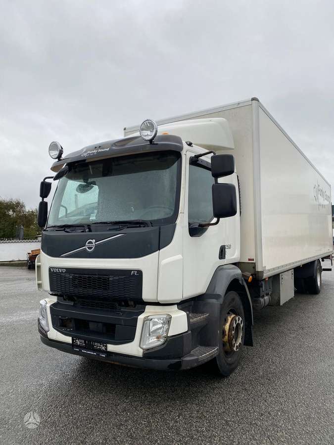 Volvo FL250, box trucks / box vans