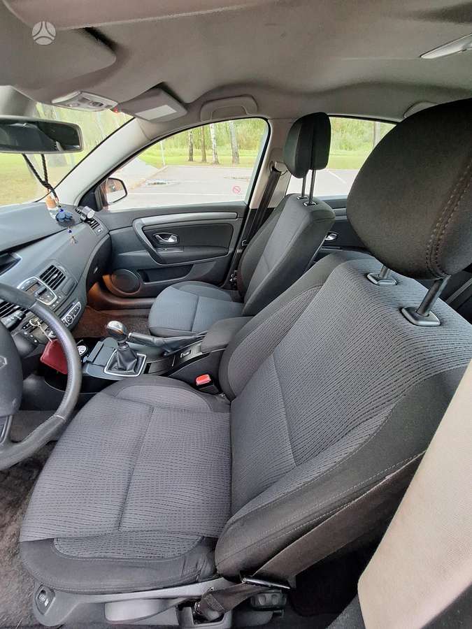 Renault Laguna, 1.5 l., hatchback