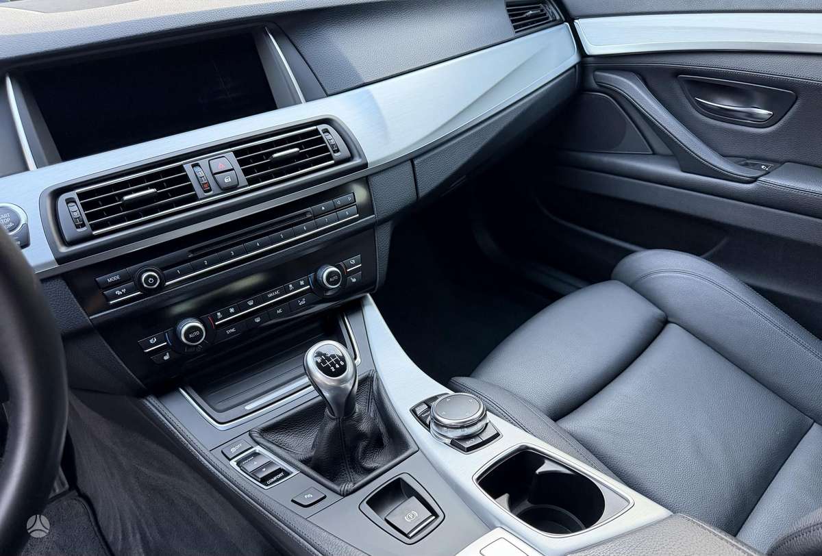 BMW 520, 2.0 l., universalas