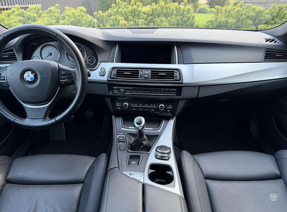 BMW 520, 2.0 l., universalas