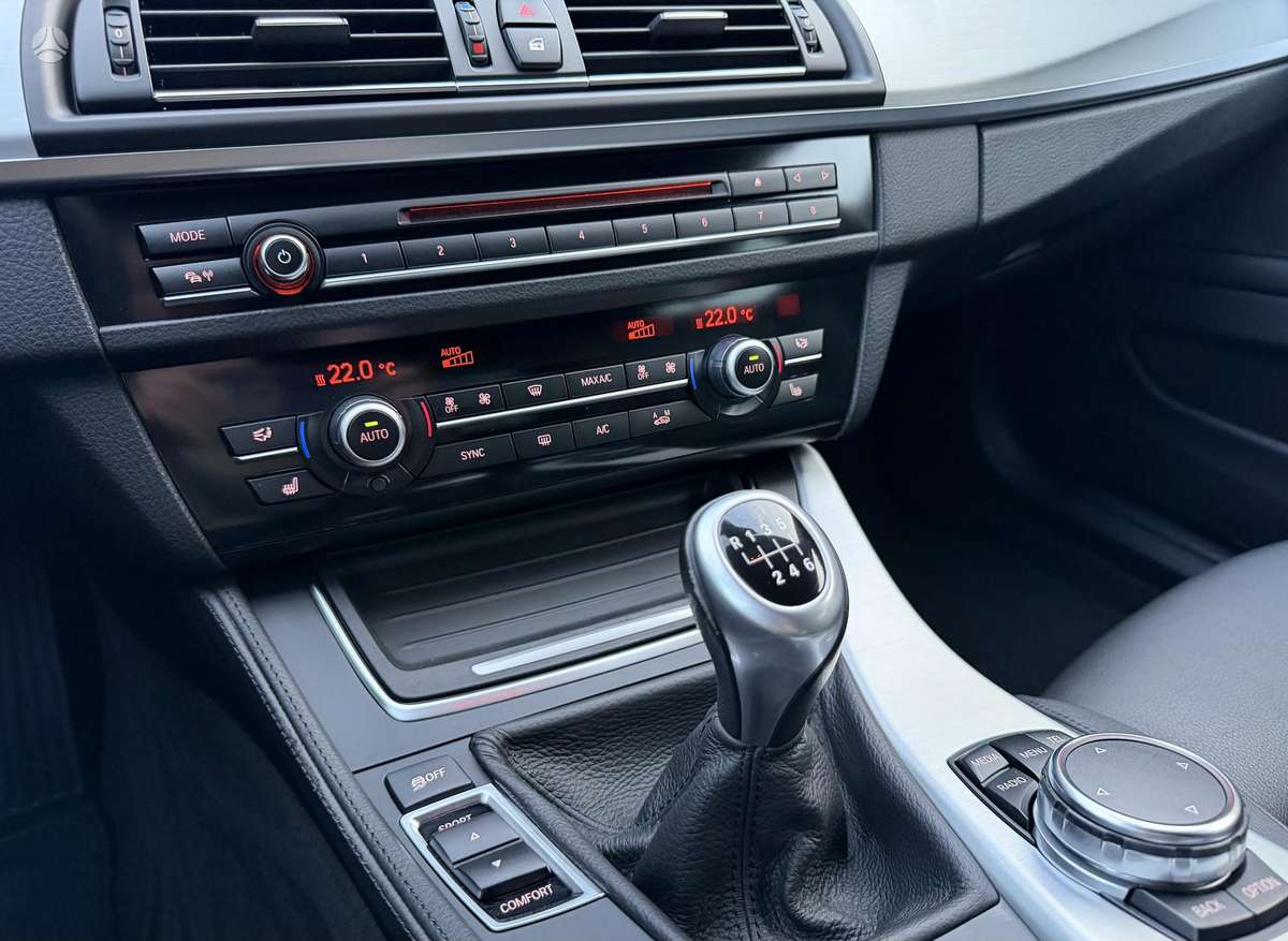 BMW 520, 2.0 l., universalas