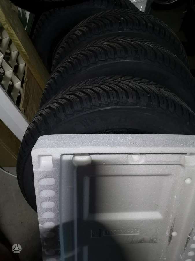 Michelin CROSS CLIMATE 2, всесезонные 195/65 R15