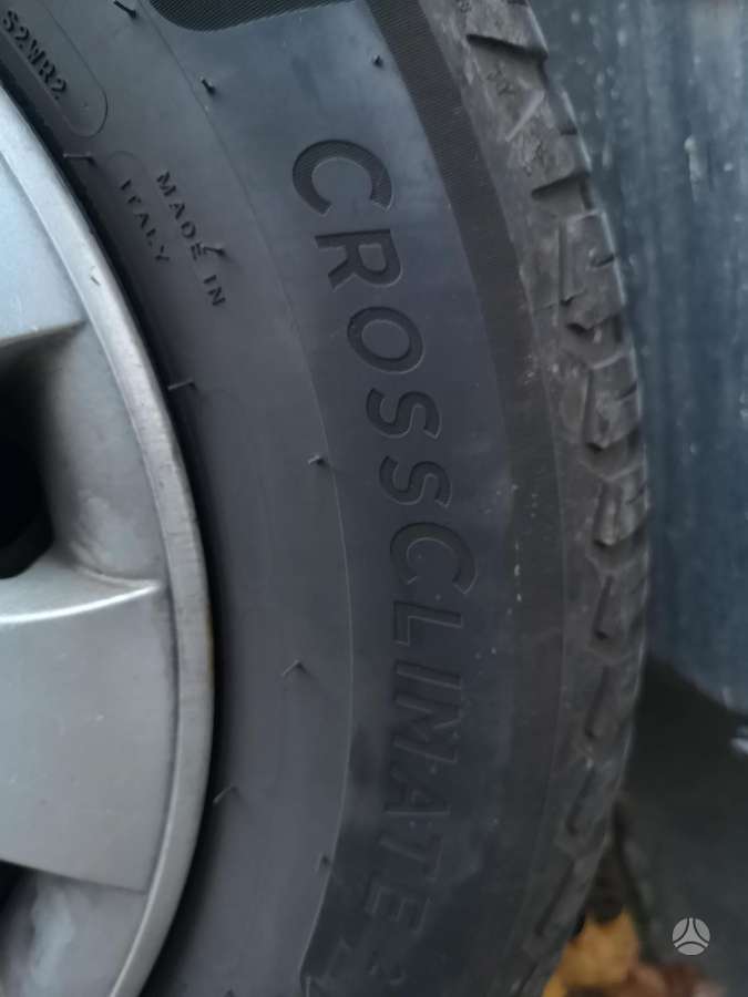 Michelin CROSS CLIMATE 2, всесезонные 195/65 R15