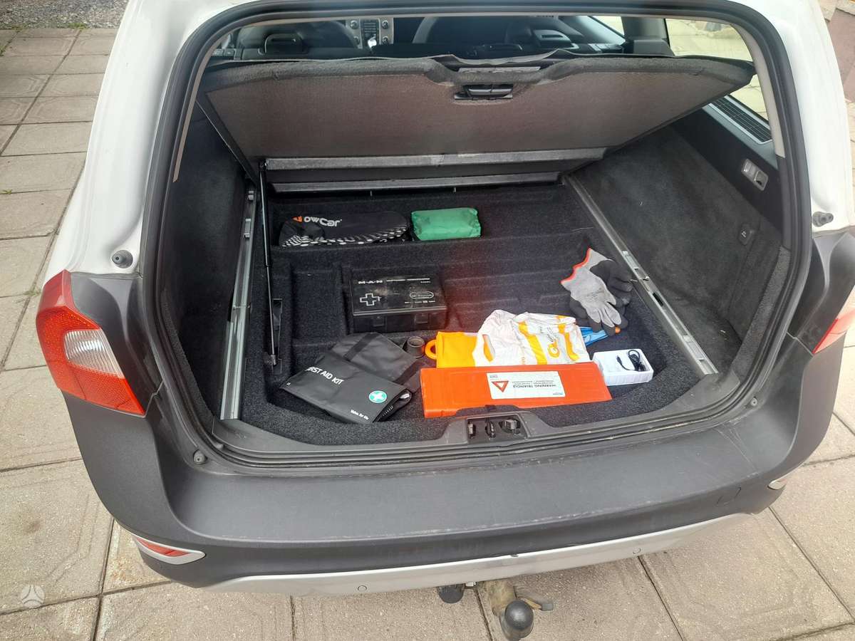 Volvo XC70, 2.4 l., Универсал