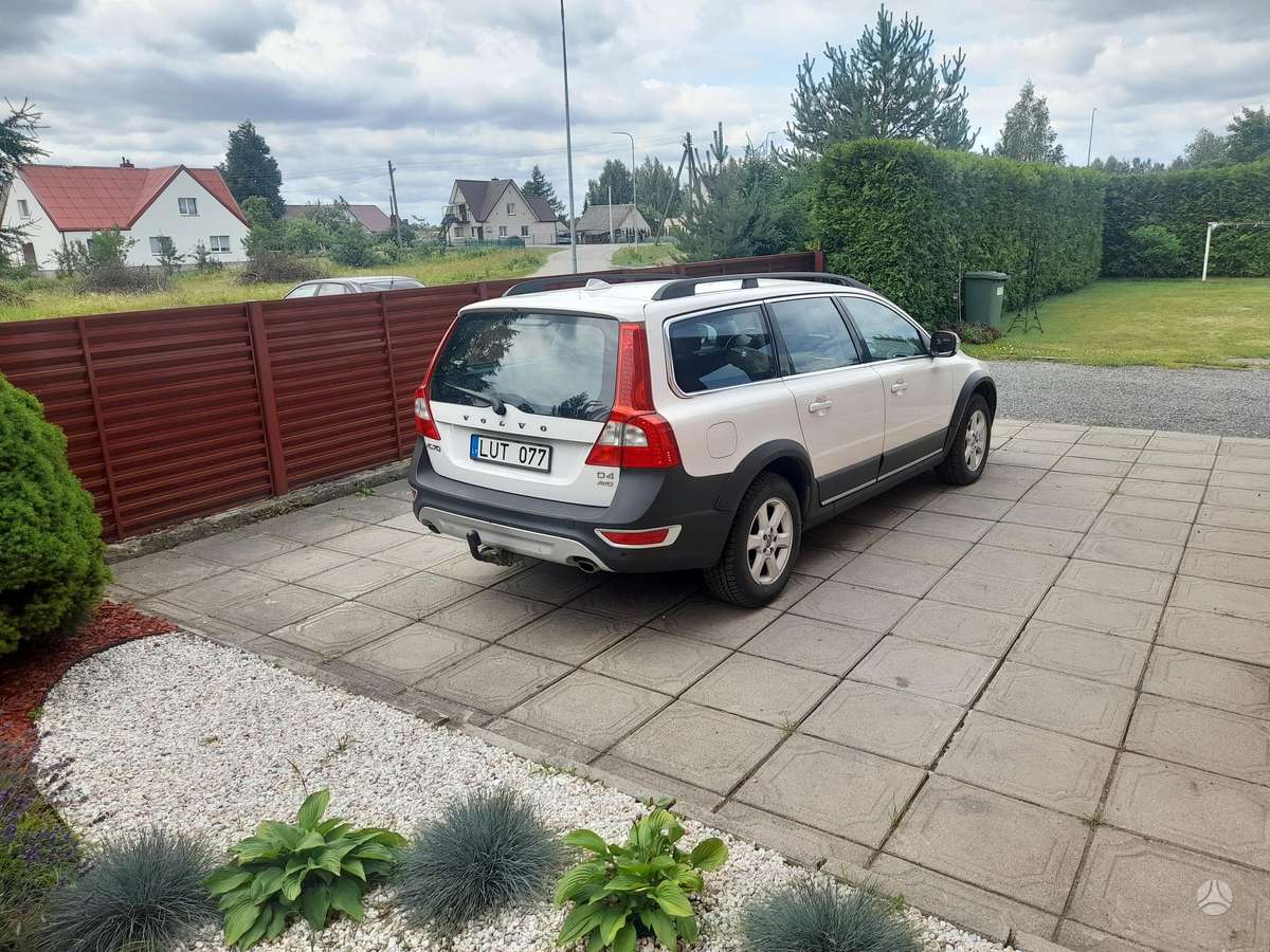Volvo XC70, 2.4 l., wagon