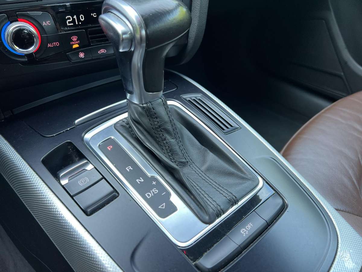 Audi A4, 2.0 l., sedanas