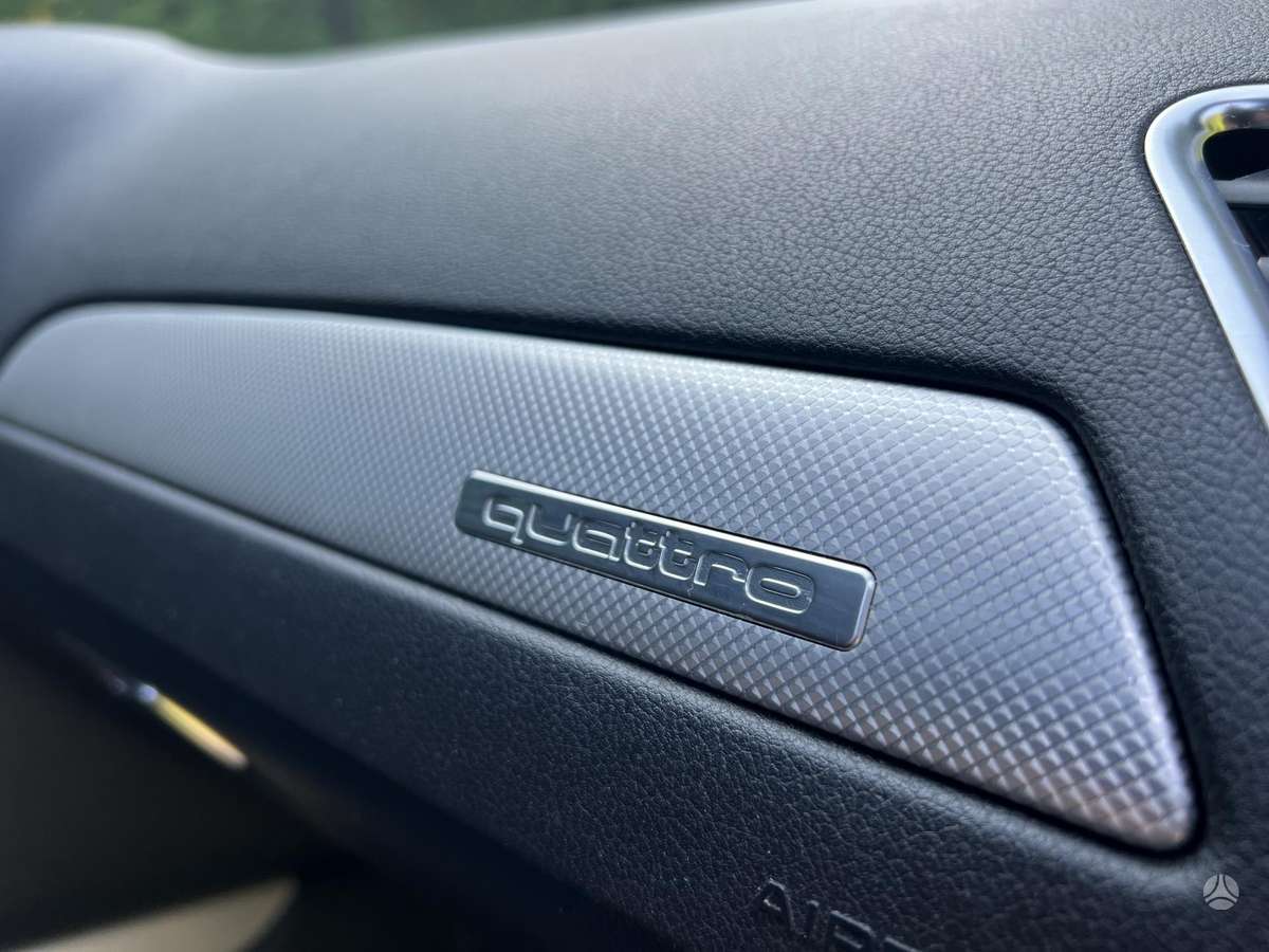 Audi A4, 2.0 l., Седан