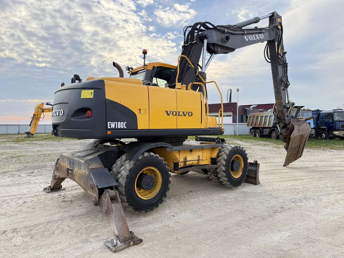 Volvo EW 180 C , ROTO + Grapple, экскаваторы