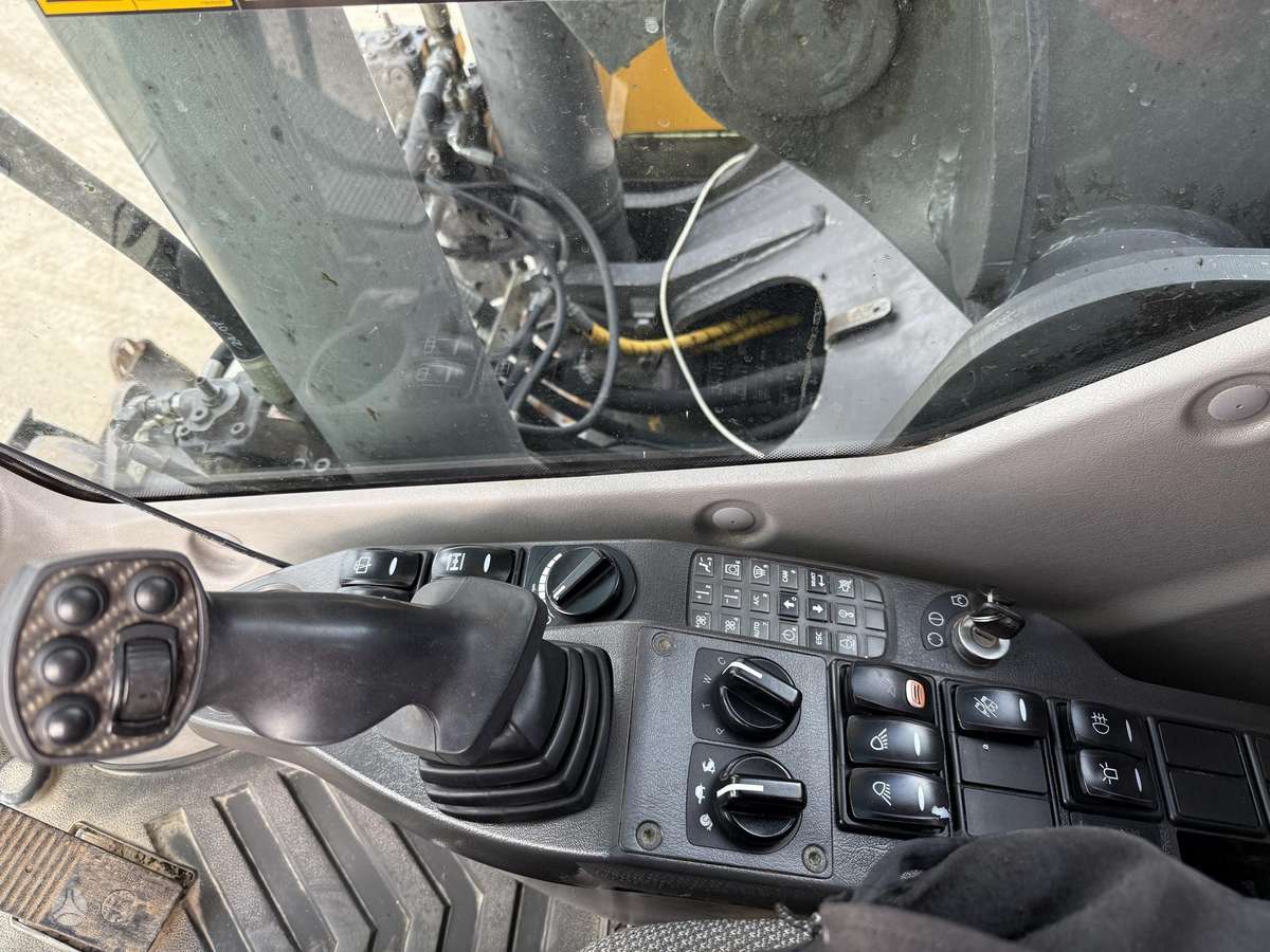 Volvo EW 180 C , ROTO + Grapple, ekskavatoriai