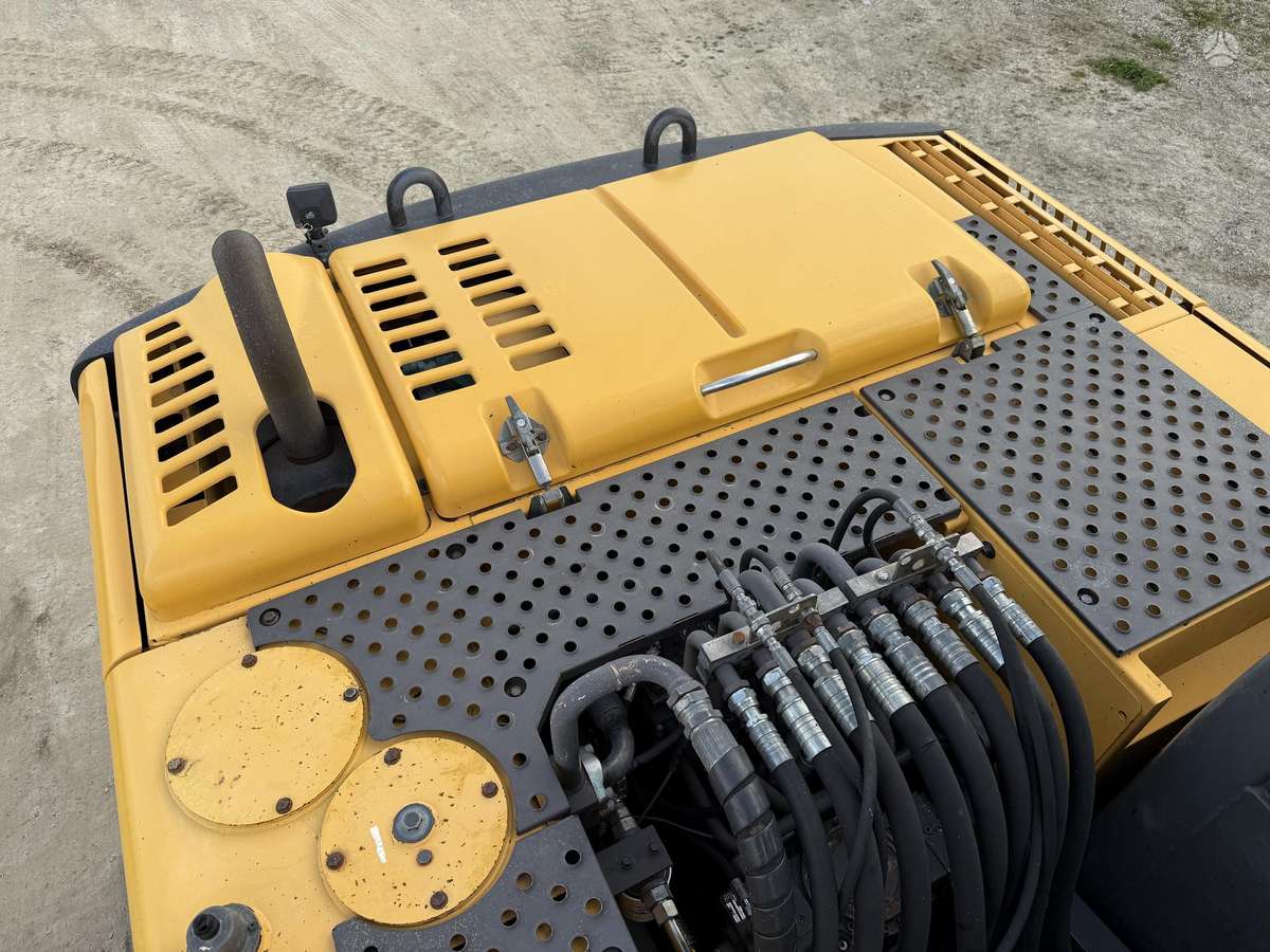 Volvo EW 180 C , ROTO + Grapple, экскаваторы